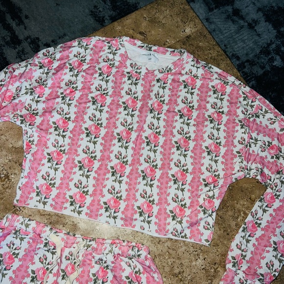 Stripe & Stare x LoveShackFancy Cropped Sweatshirt & Shorts Set Bloom- Size XS-M - Picture 14 of 16